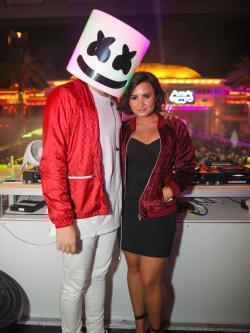 Download Marshmello & Demi Lovato ringtones for Nokia 5230 free.