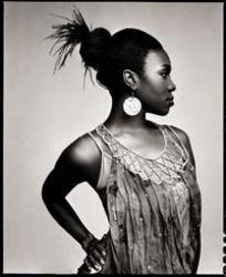 Download India.arie ringtones for Samsung F480 free.